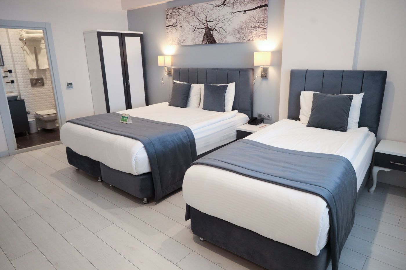 Skalion-Hotel---Spa-Room-40