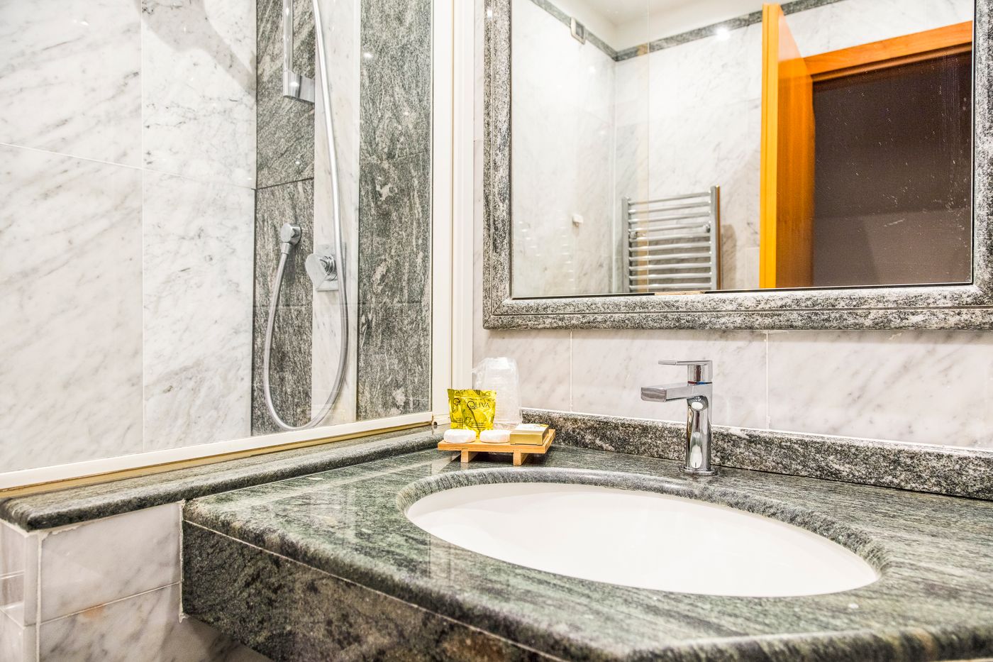 Giolli-Nazionale-Room-82