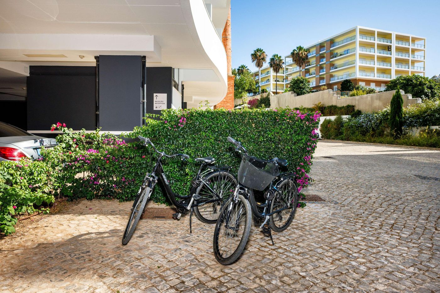 Jupiter-Marina-Hotel---Couples---Spa--Adults-Only--Sports-and-Entertainment-13