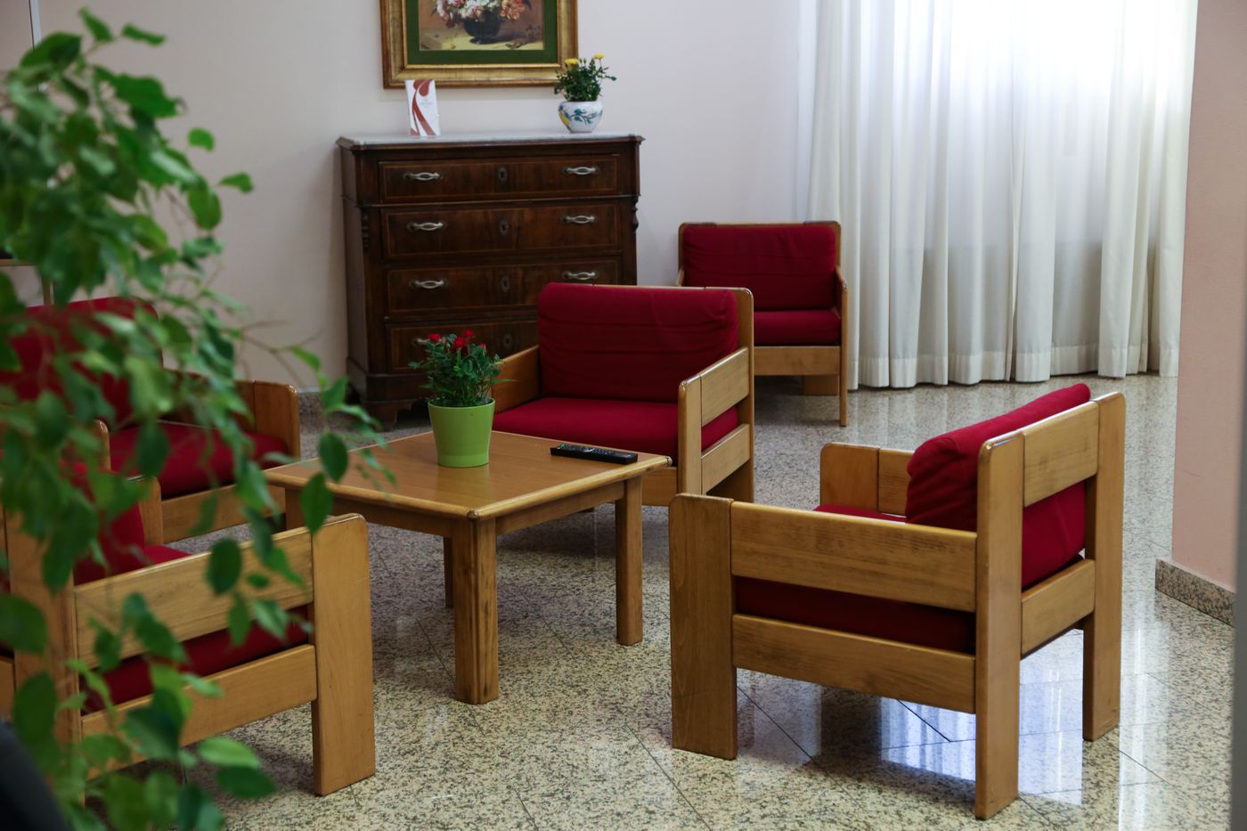 Villa-Mater-Lobby-16