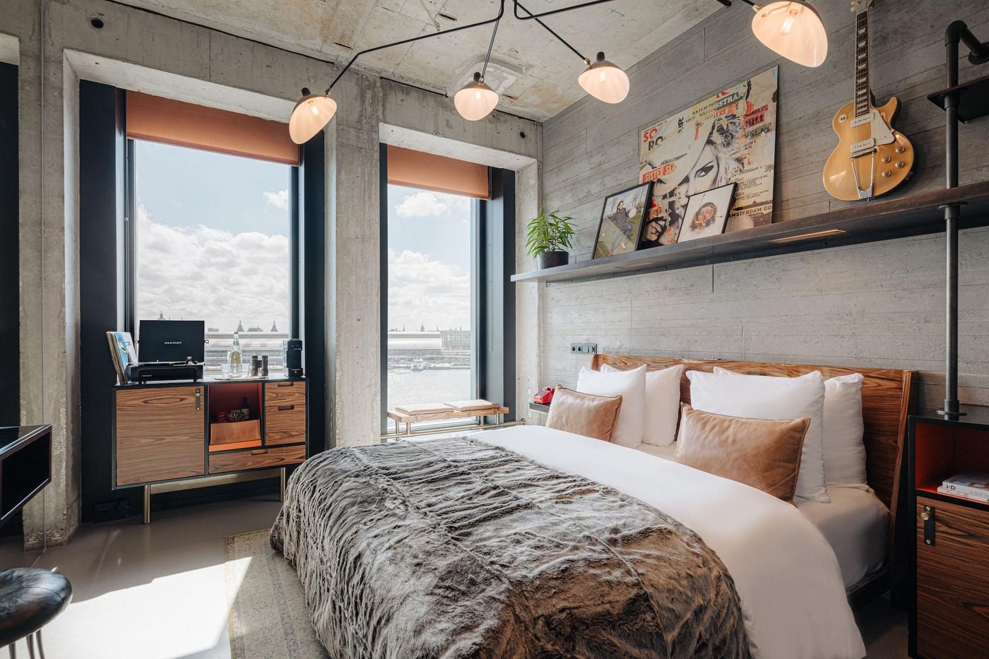 Sir-Adam-Hotel--part-of-Sircle-Collection-Room-28