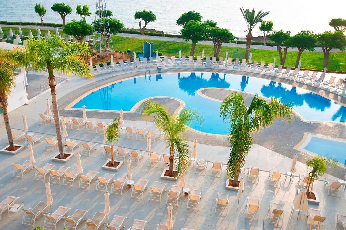 Hotel-Pernera-Beach-Pool-1