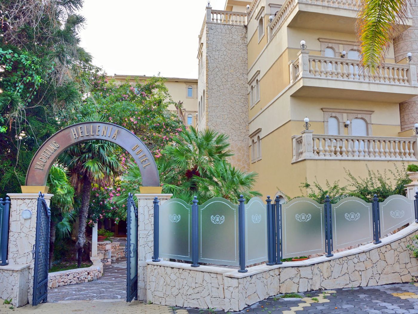 Hellenia Yachting-Italy-GIARDINI NAXOS-General view-4
