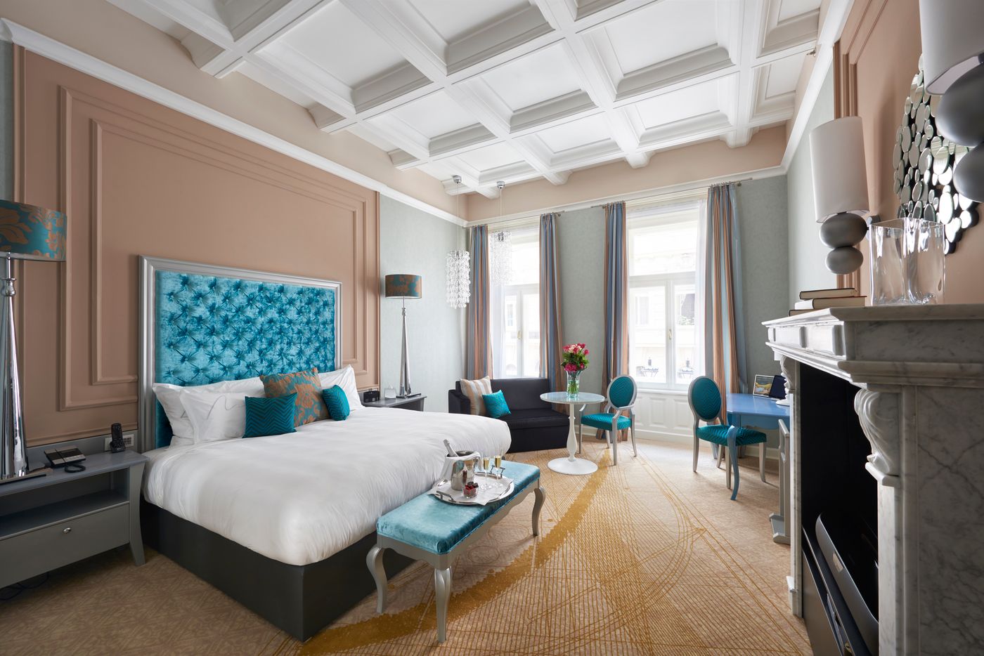 Aria-Hotel-Budapest-by-Library-Hotel-Collection-Room-11