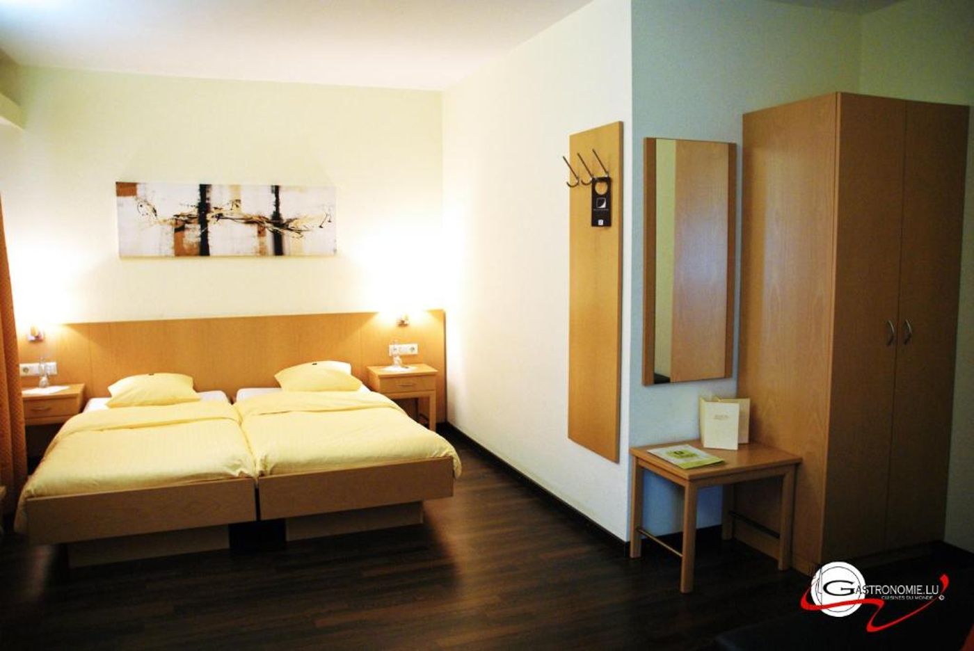 Logis-Hotel-Acacia-Room-10