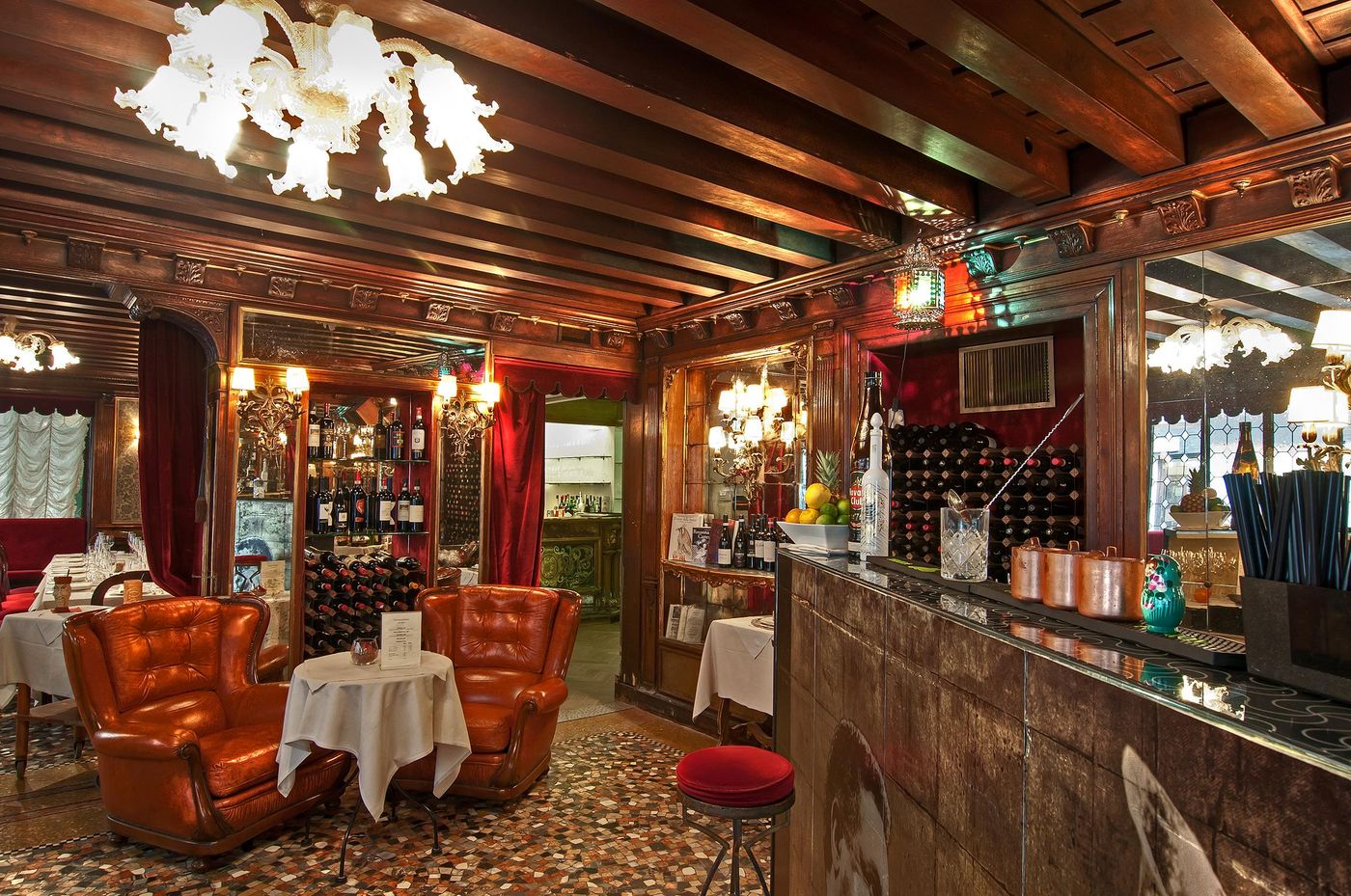 La-Fenice-et-des-Artistes-Restaurant-21