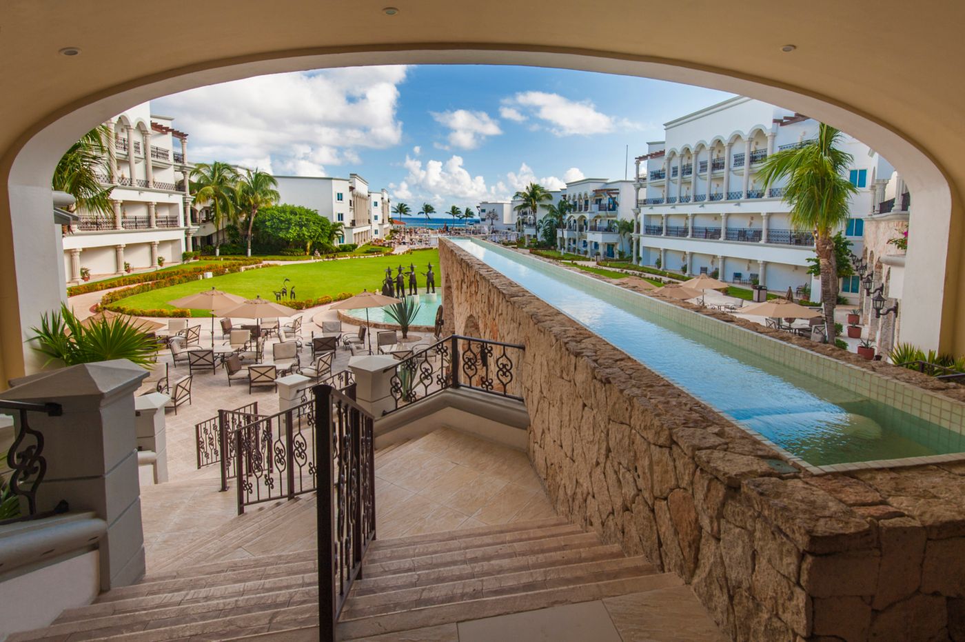 Hilton-Playa-del-Carmen-All-inclusive--The-Royal--Room-5