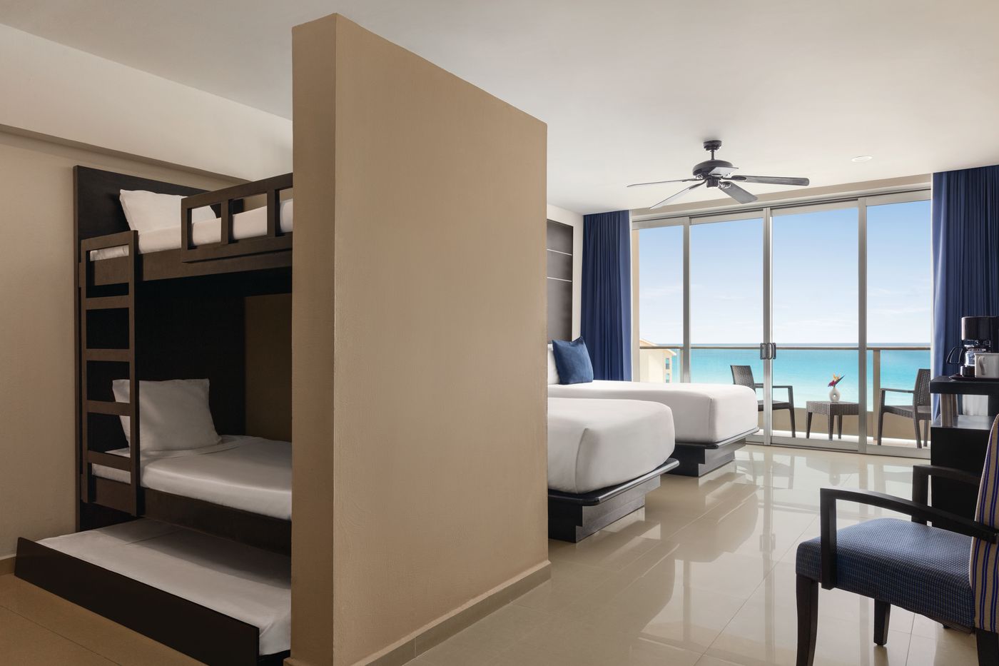 New - Seadust Cancun