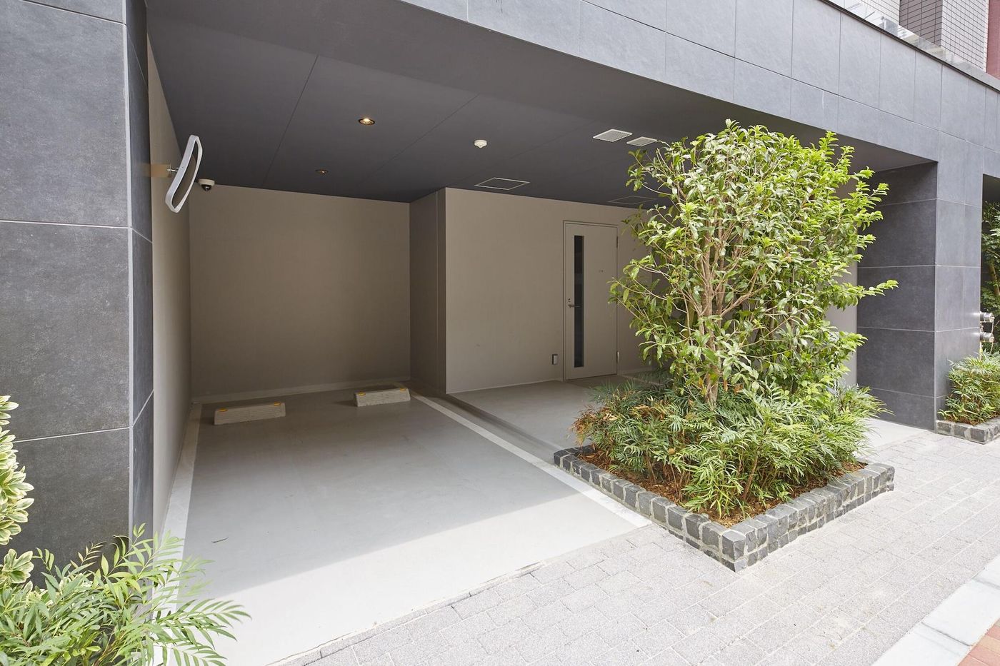 MONday Apart Premium Ueno Okachimachi-Japan-Tokyo-General view-10