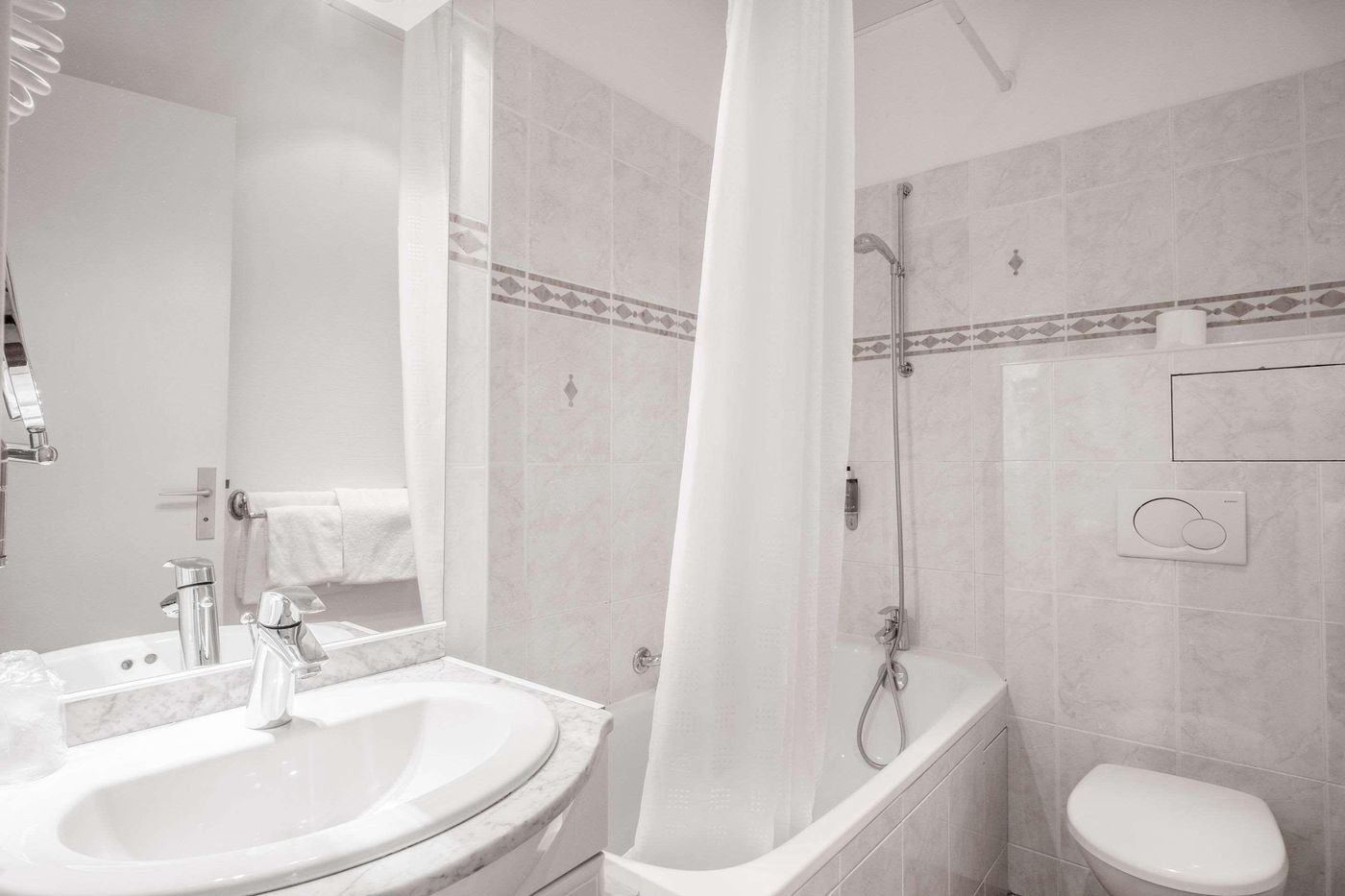 Abaca-Messidor-by-Happyculture-Room-37