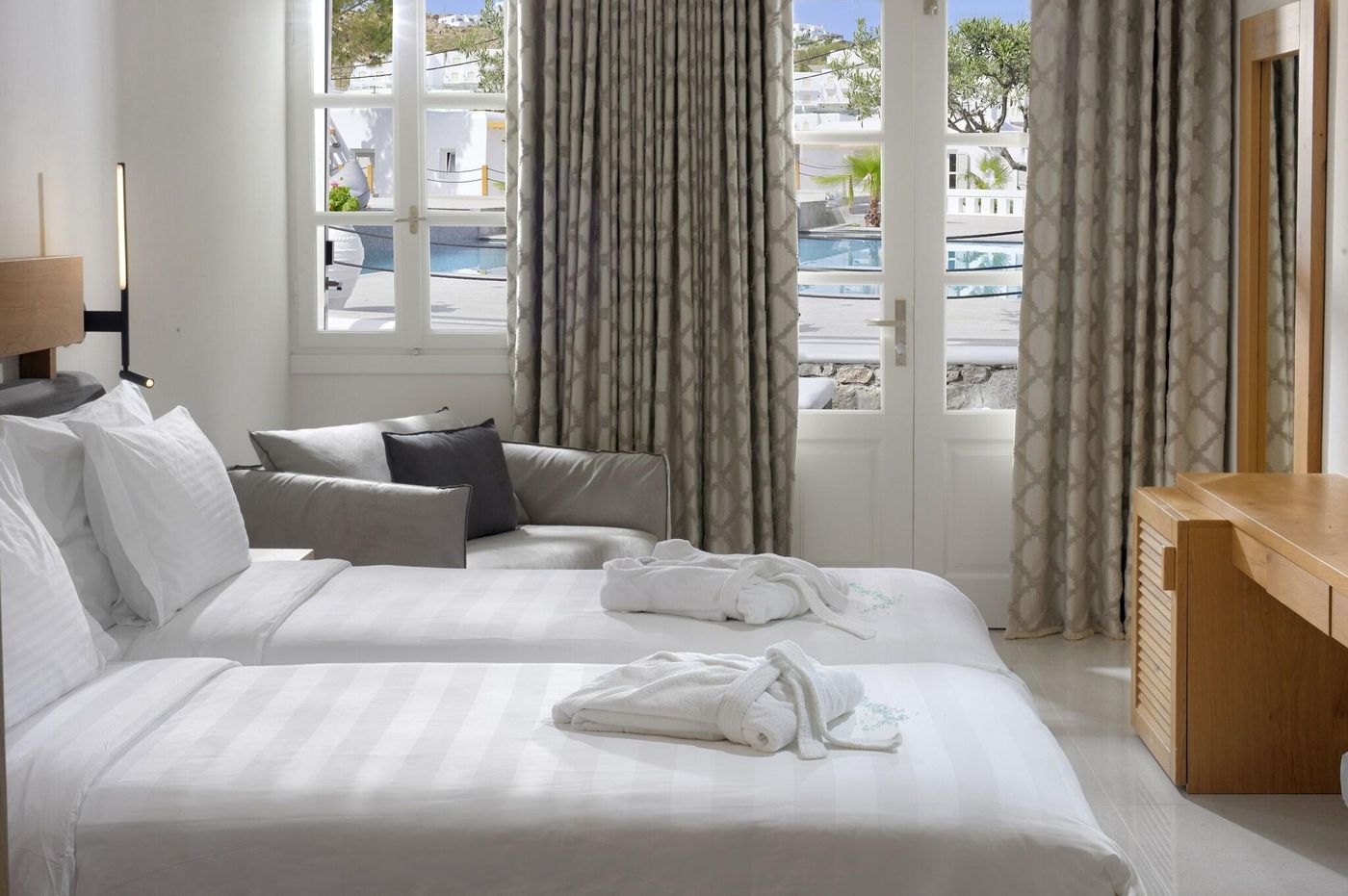 Petinos-Hotel-Room-36