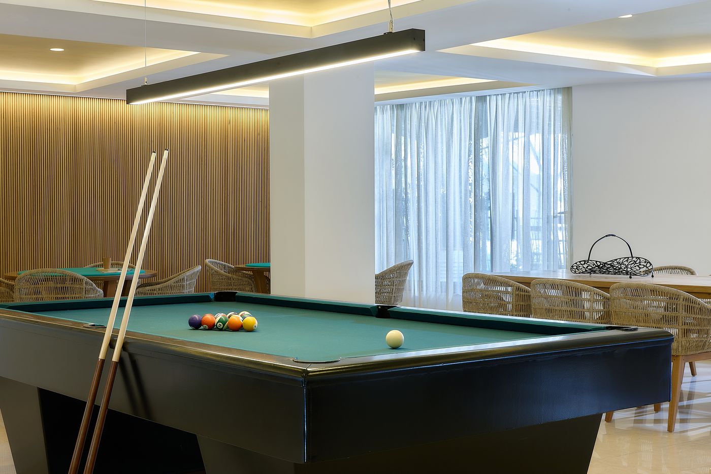 Arminda-Hotel-Lobby-53