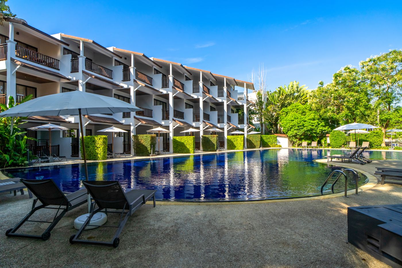 Sunwing-Kamala-Beach-Pool-4