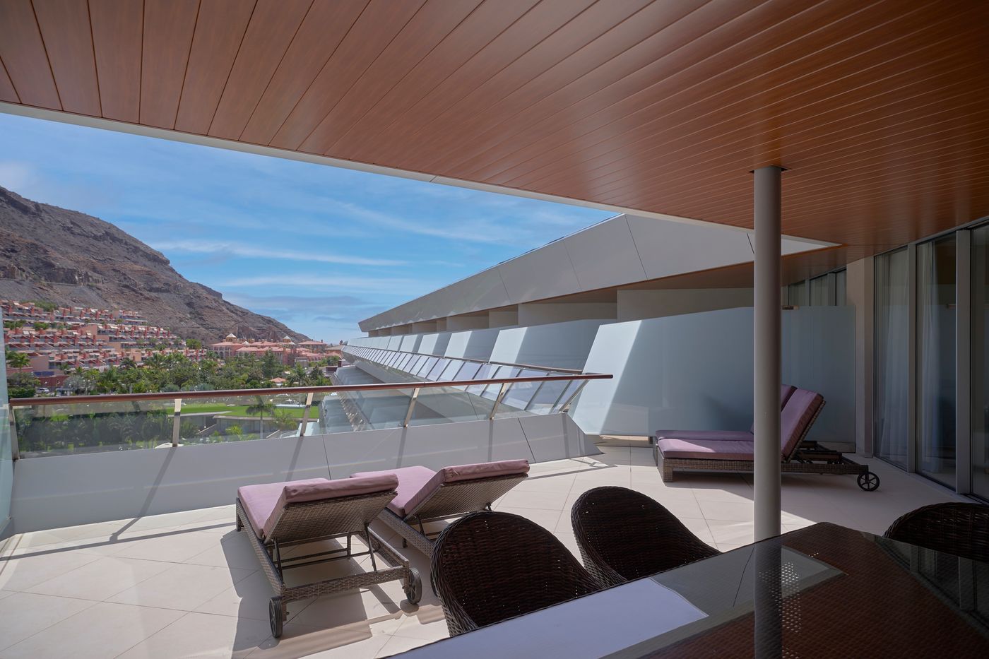 Radisson-Blu-Resort---Spa-Mogan-Room-53