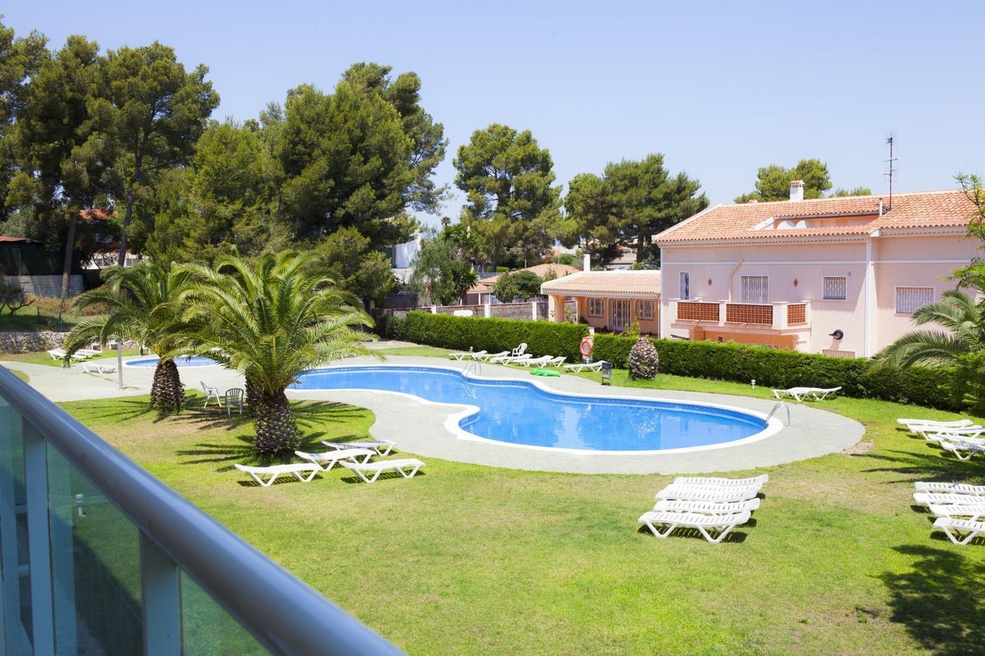 Siesta-Dorada-Pool-1