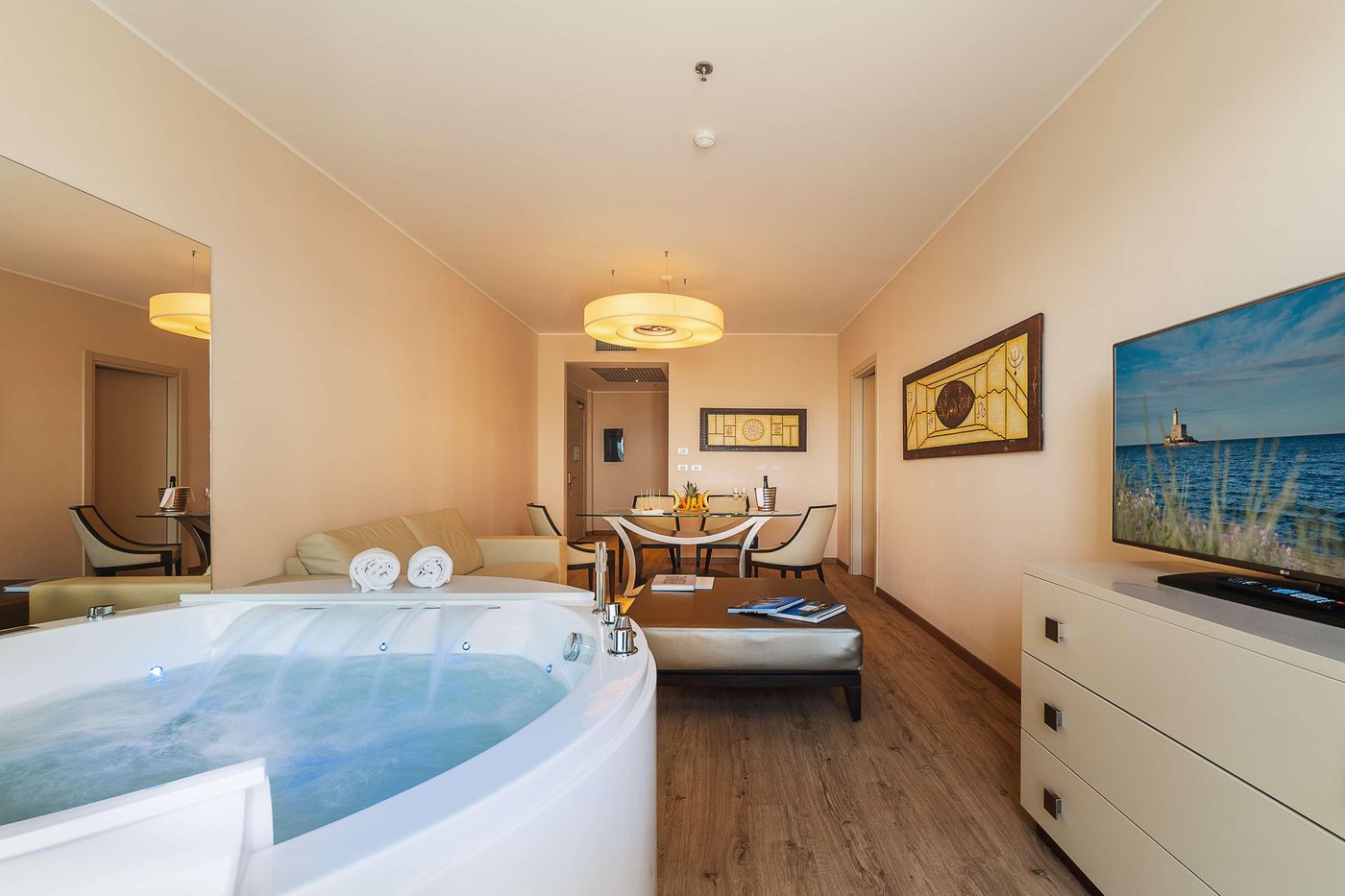 Double-Tree-by-Hilton-Hotel-Olbia-Room-57