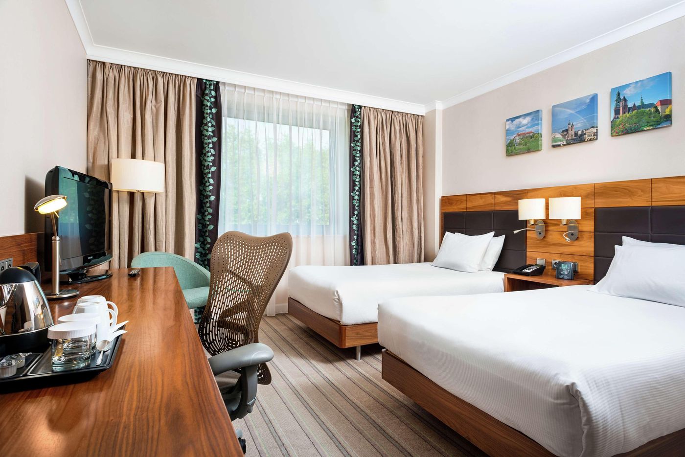Hilton-Garden-Inn-Krakow-Room-8