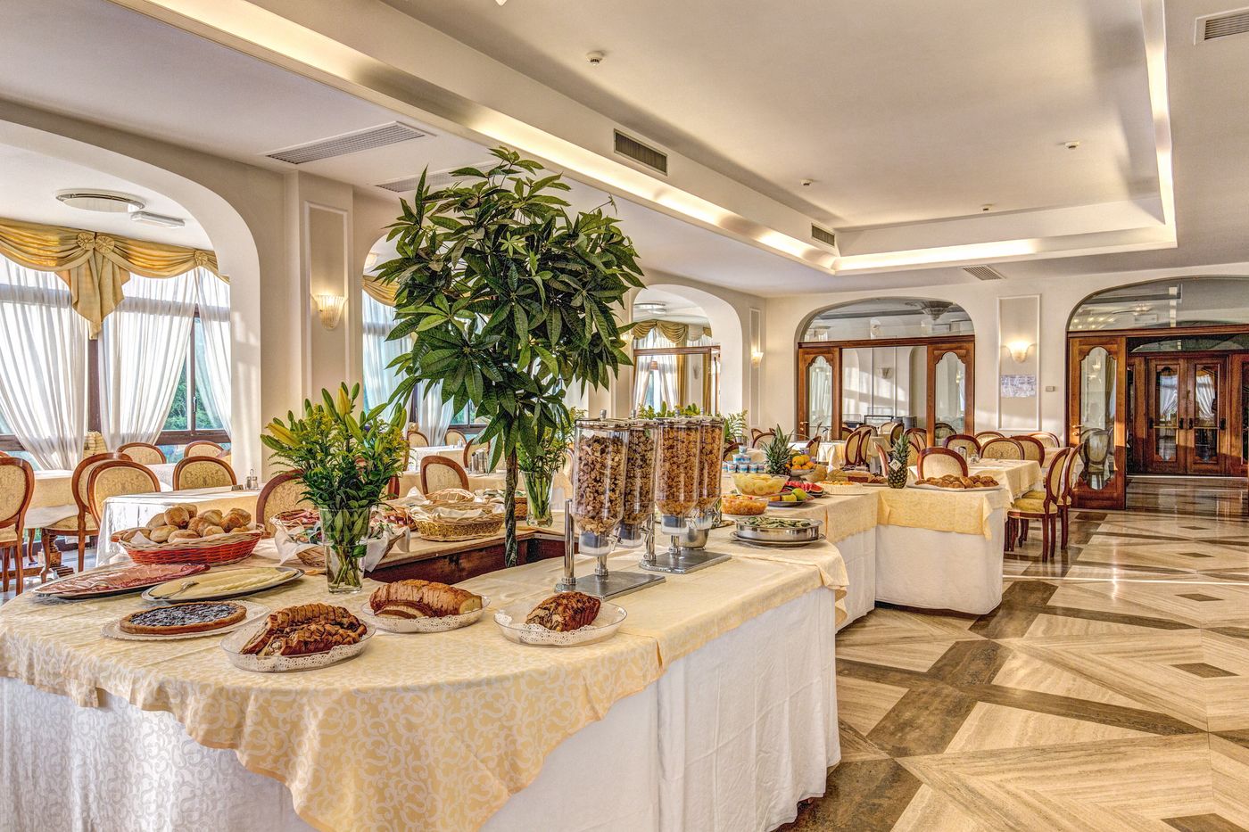 Grand-Hotel-Hermitage-Restaurant-27