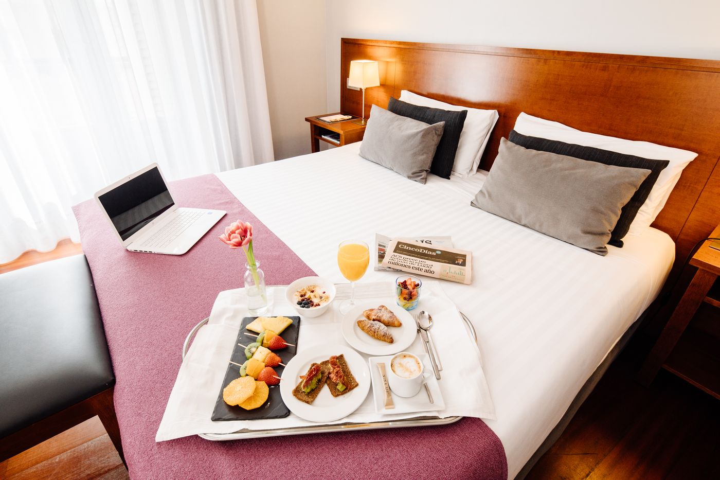 Lusso-Hotel-Infantas-Room-40