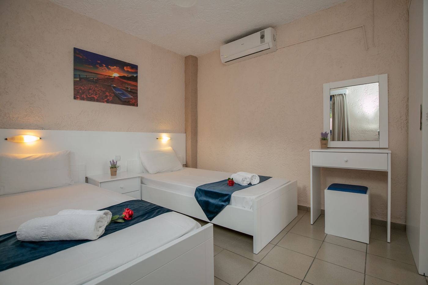 Mareva-Apartments-Room-17