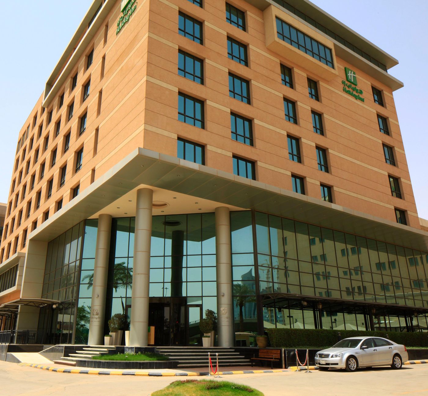 Holiday Inn Olaya Hotel-Saudi Arabia-RIYADH-General view-6