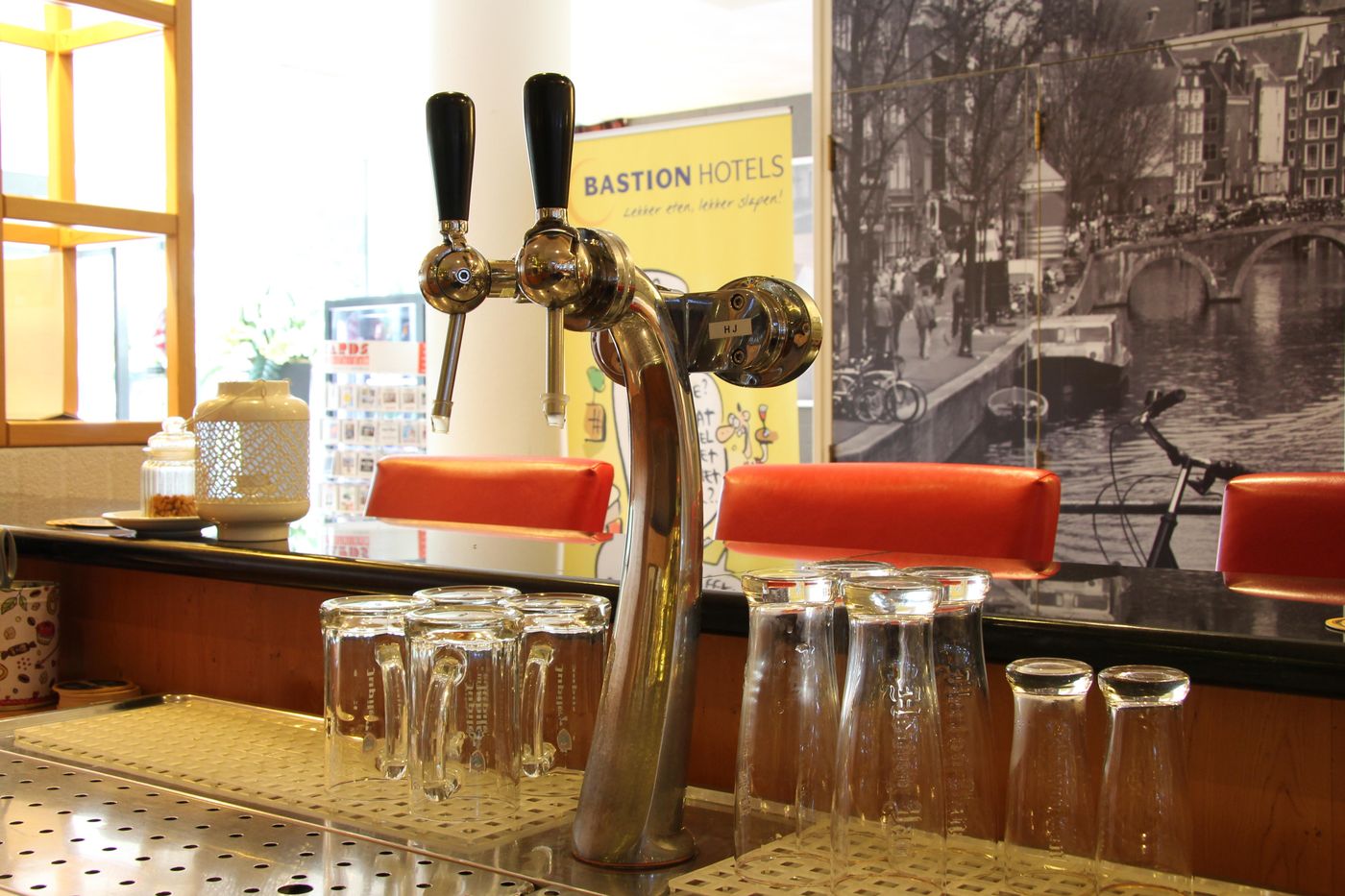 Bastion-Hotel-Amsterdam-Zuidwest-Bar-10