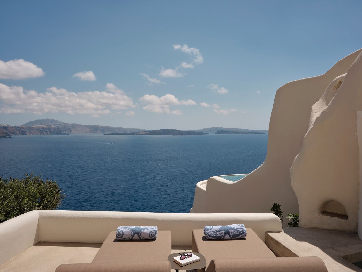 Andronis-Boutique-Room-58