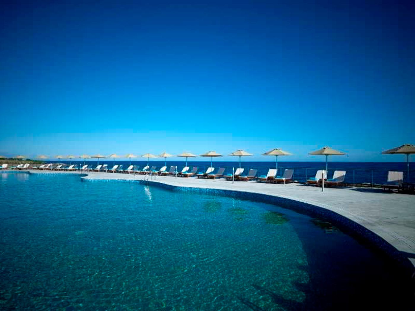 The-Royal-Blue-Pool-10