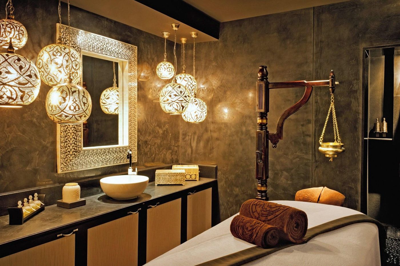 Grosvenor-House-West-Marina-Beach-Sports-and-Entertainment-93