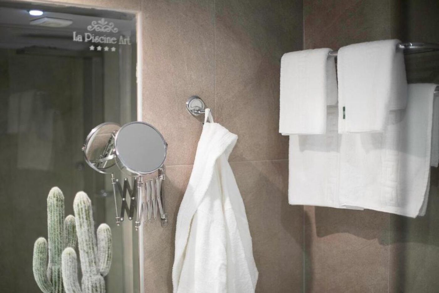 La-Piscine-Art-Hotel---Adult-Only-Room-44