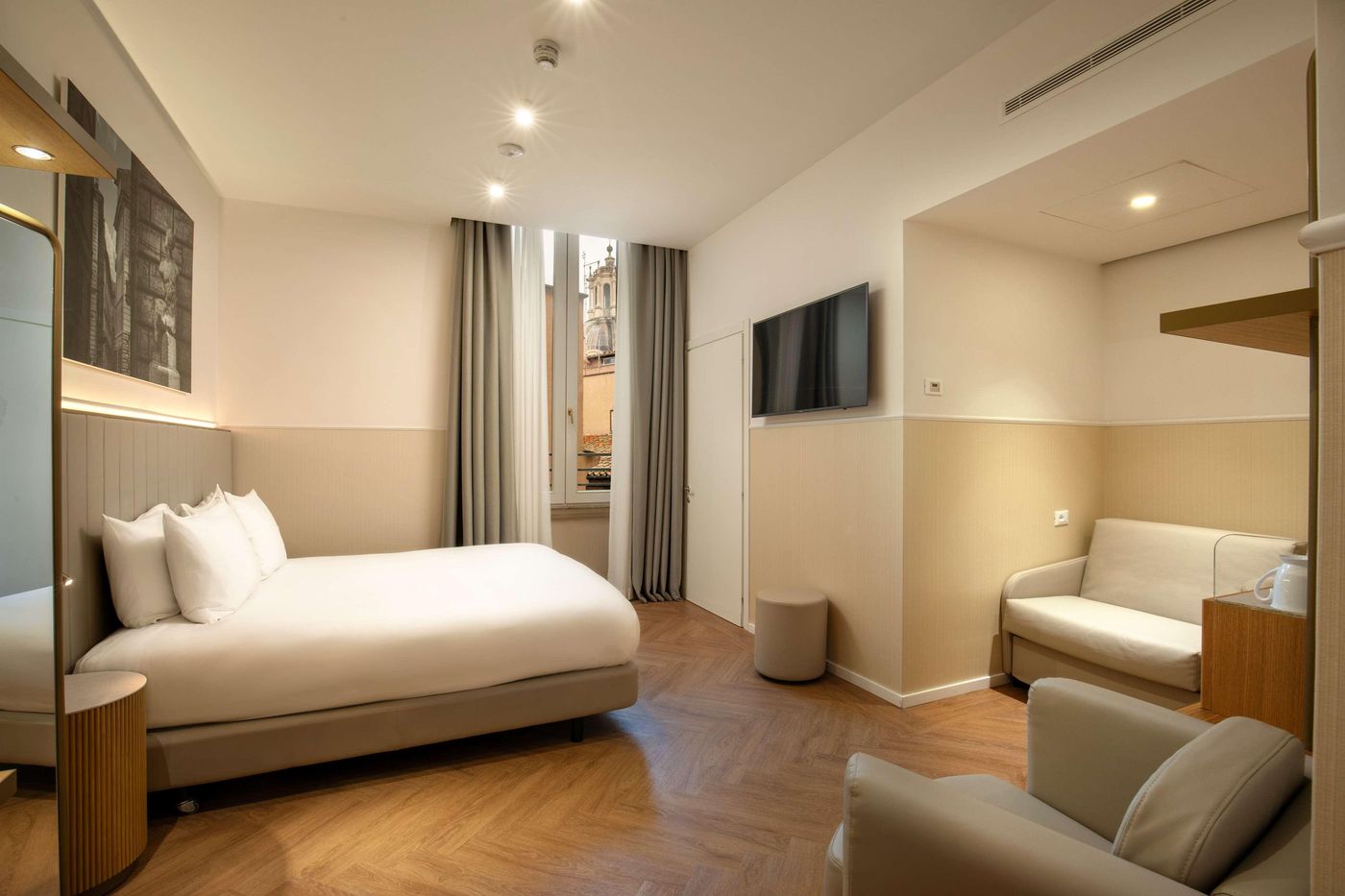 Cosmopolita-Hotel-Rome--Tapestry-Collection-by-Hil-Room-22