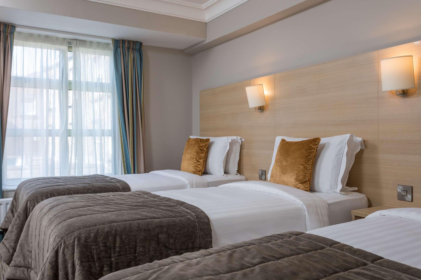 The-Fleet-Hotel-Room-34