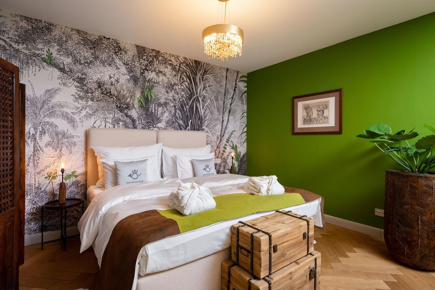 Old-Royal-Post-Hotel-Room-6