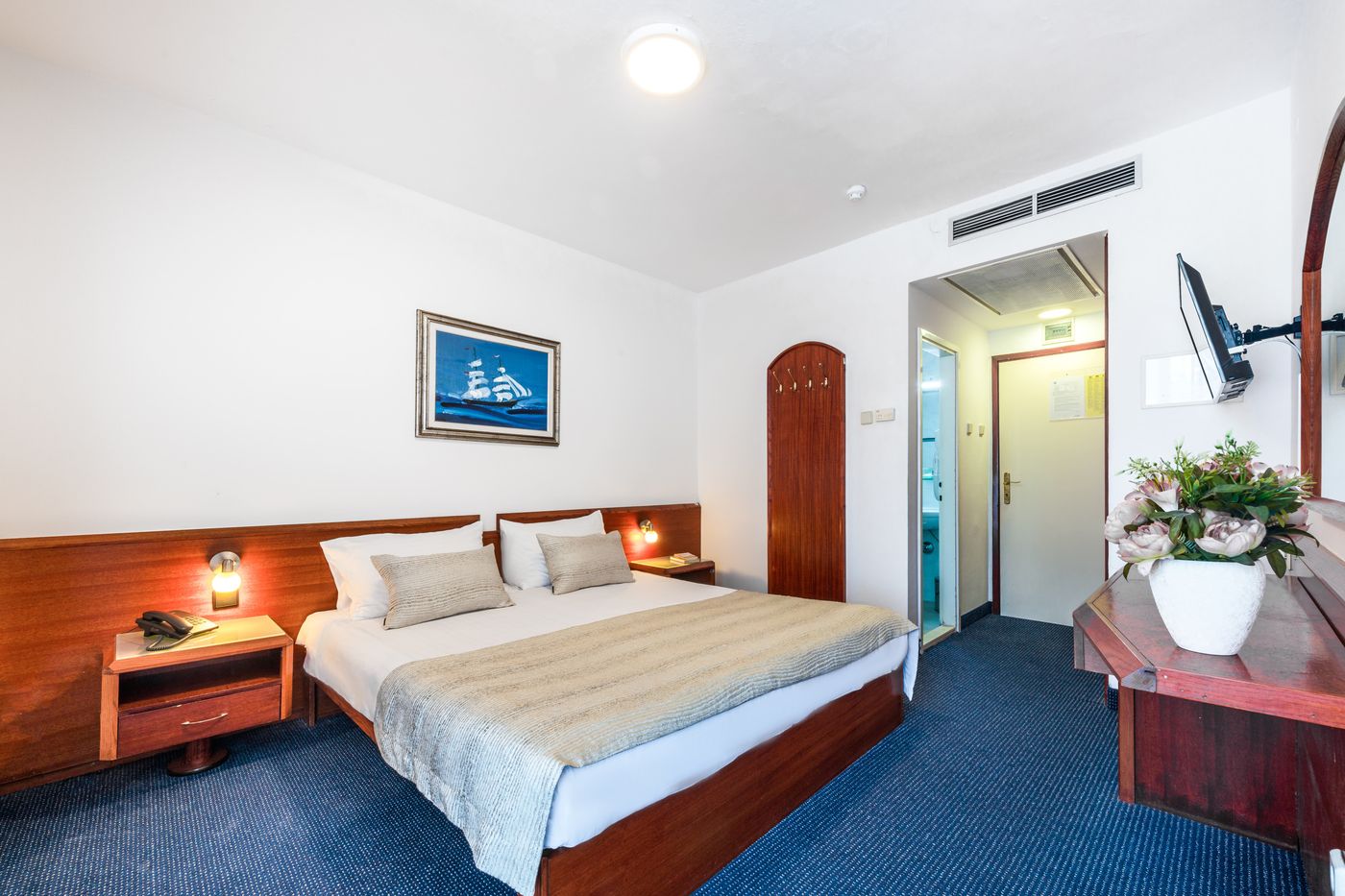 Hotel-Komodor-Room-21