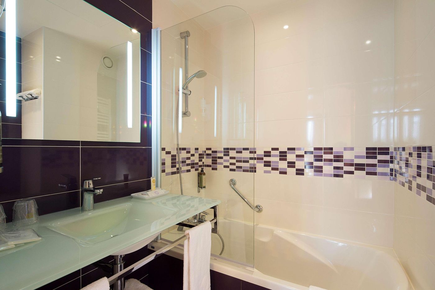 Best-Western-Anjou-Lafayette-Opera-Room-38