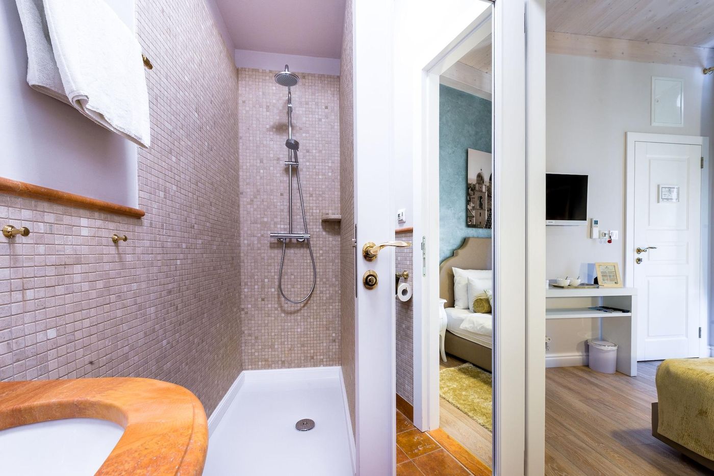 Dominus-Little-Palace-Room-12