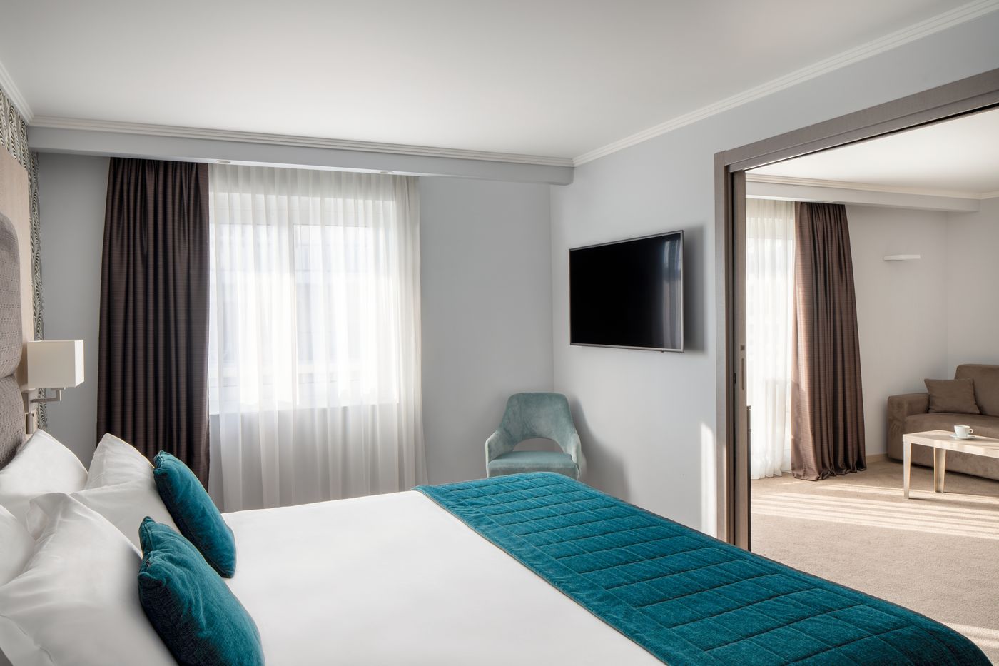 Juliana-Cannes-Room-10