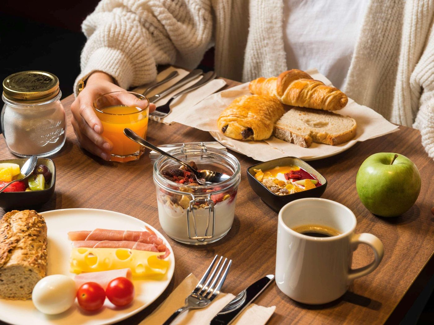 Ibis-Brussels-Centre-Chatelain-Restaurant-31