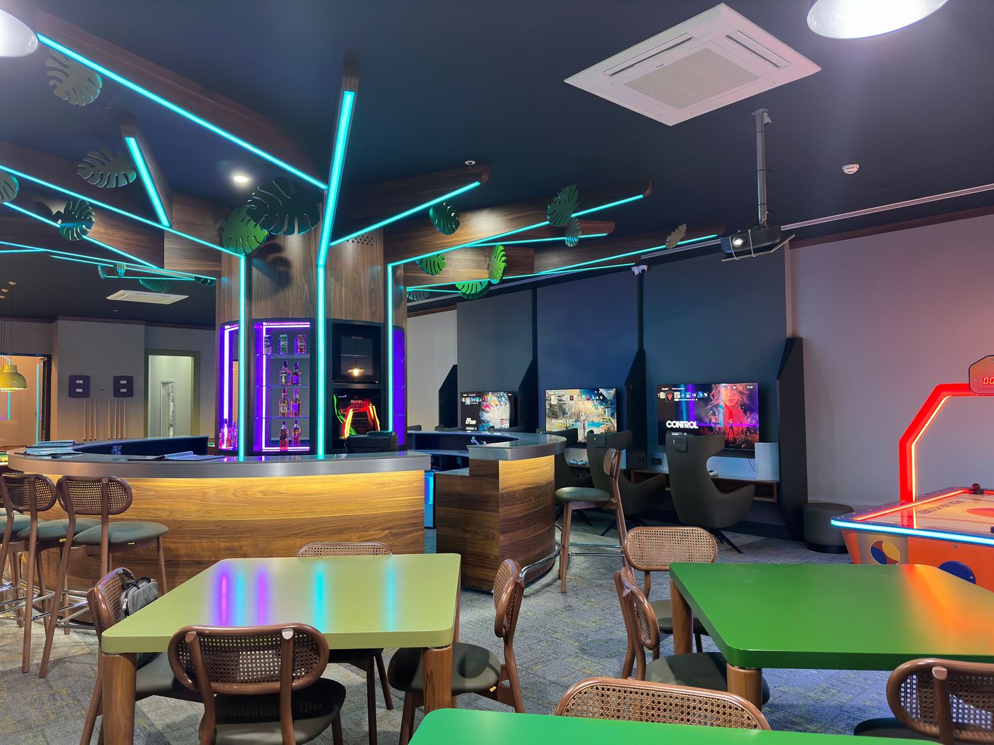 TRYP-by-Wyndham-Istanbul-Topkapi-Sports-and-Entertainment-38