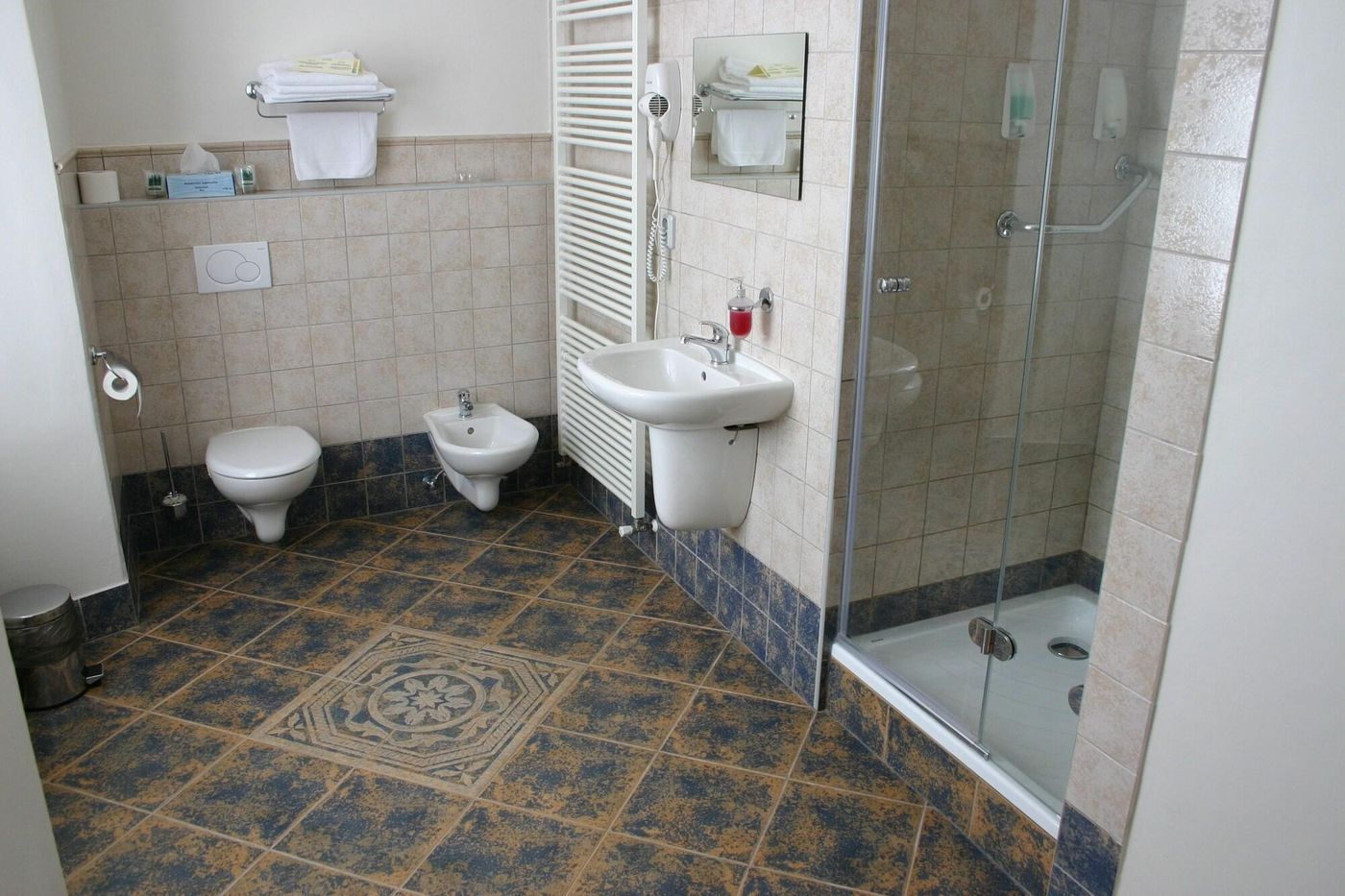 Adalbert-Brevnosky-Klaster-Room-26