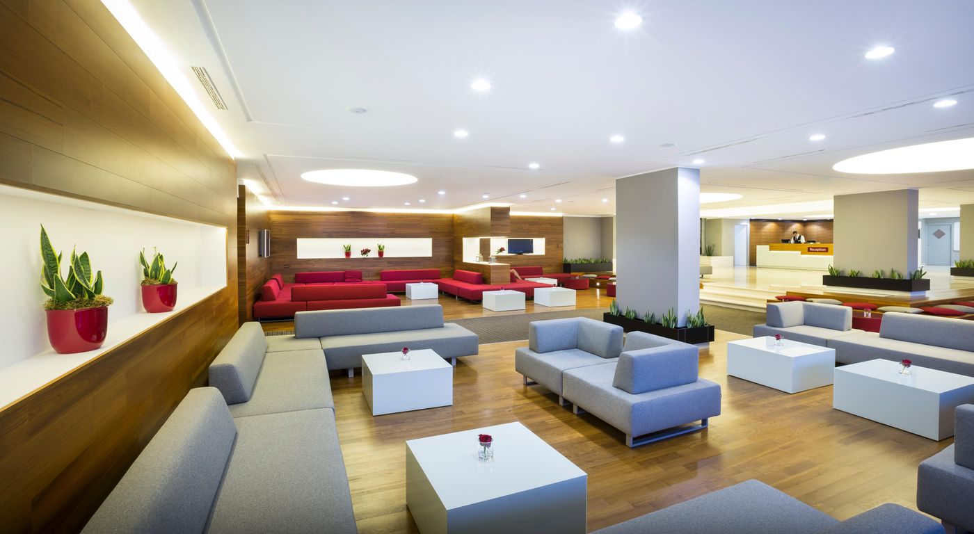 Remisens-Hotel-Excelsior-Lobby-28