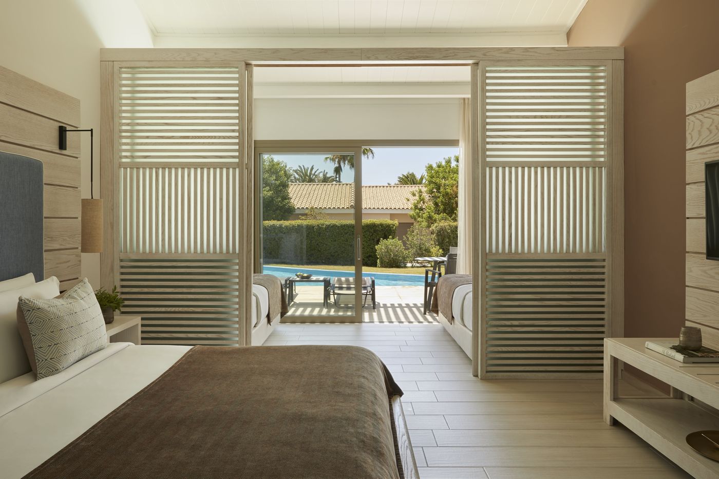 Kermia-Beach-Bungalow-Hotel-Room-18