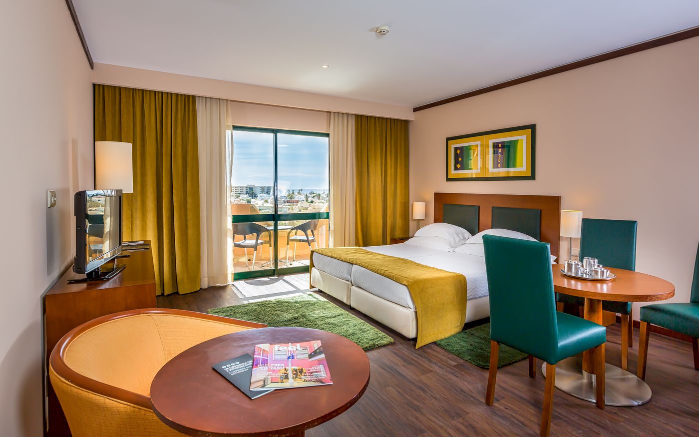 Vila-Gale-Atlantico-Room-16