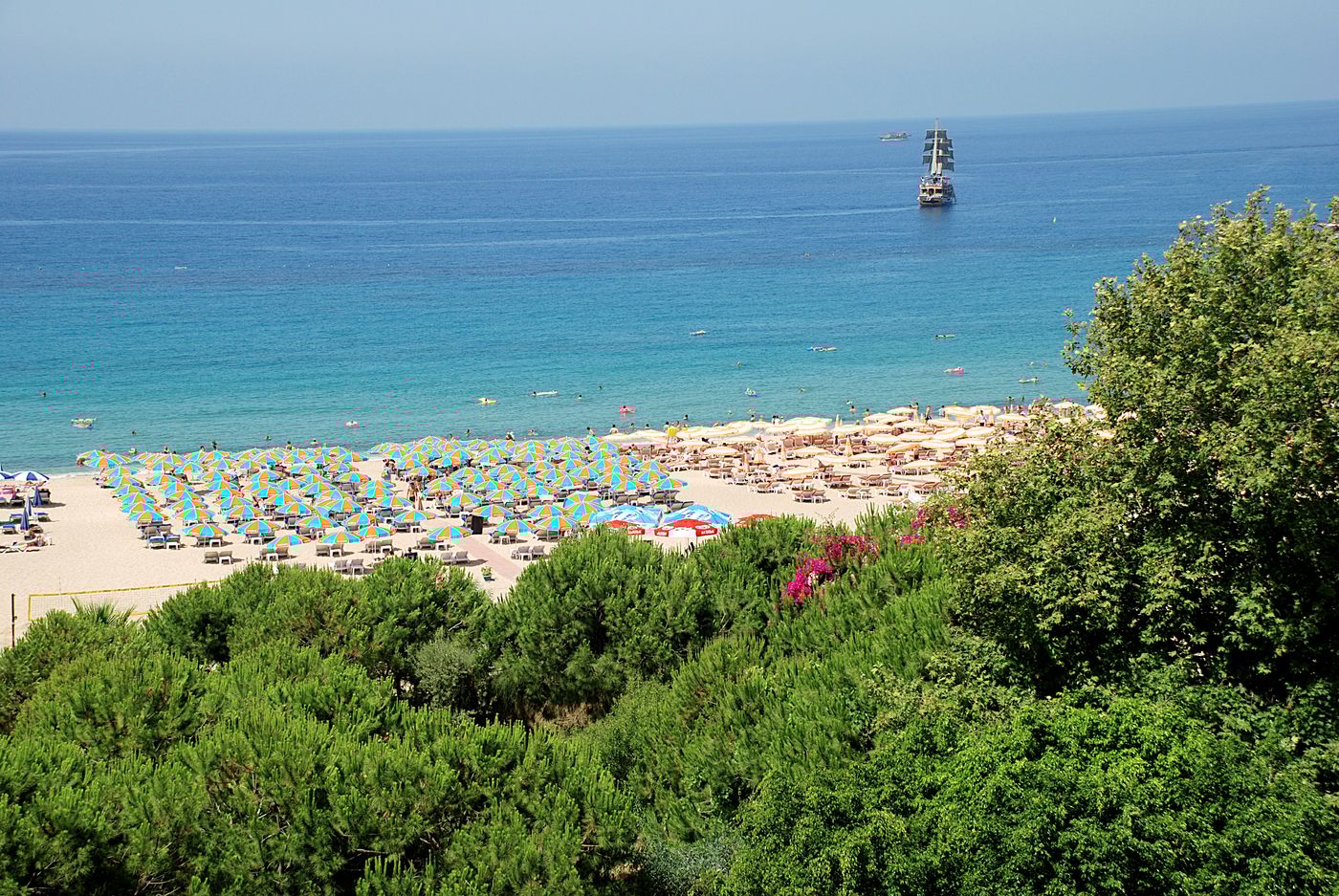 Grand-Okan-Hotel-Beach-49
