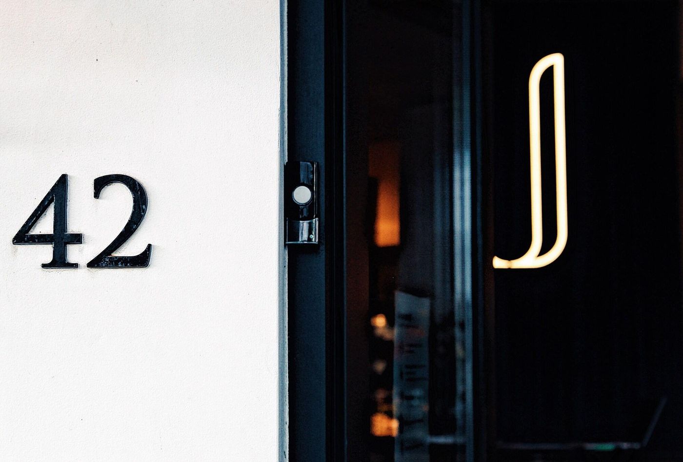 U Eat & Sleep Antwerp-Belgium-Antwerp-General view-5