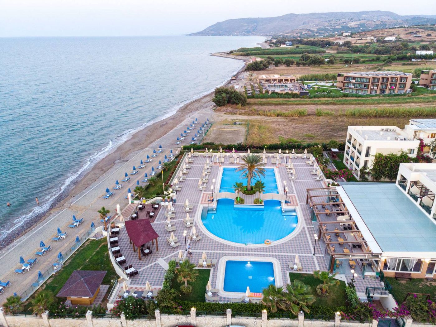 Hydramis-Palace-Beach-Resort-Pool-20
