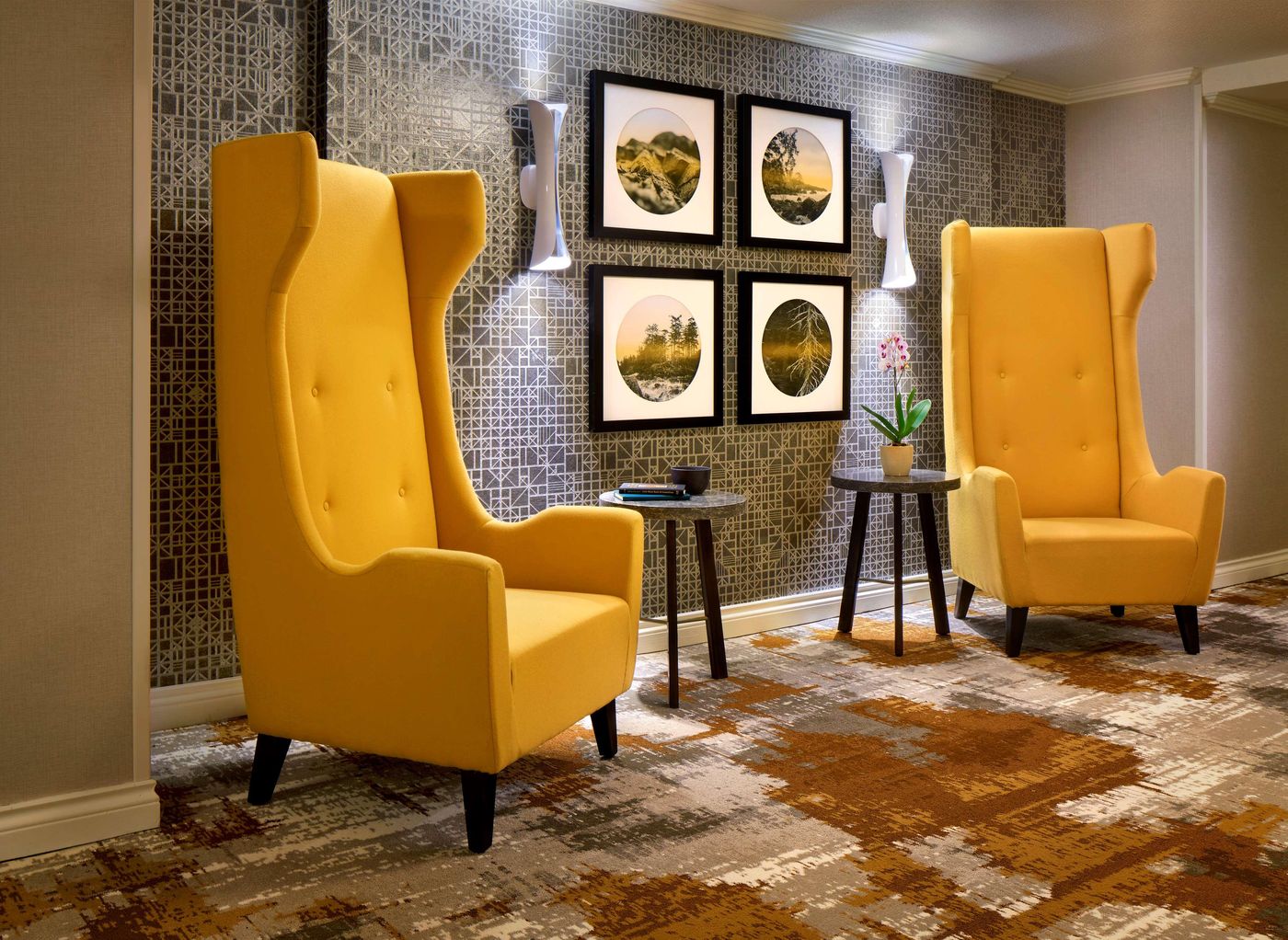 Hyatt-Regency-Vancouver-Lobby-7