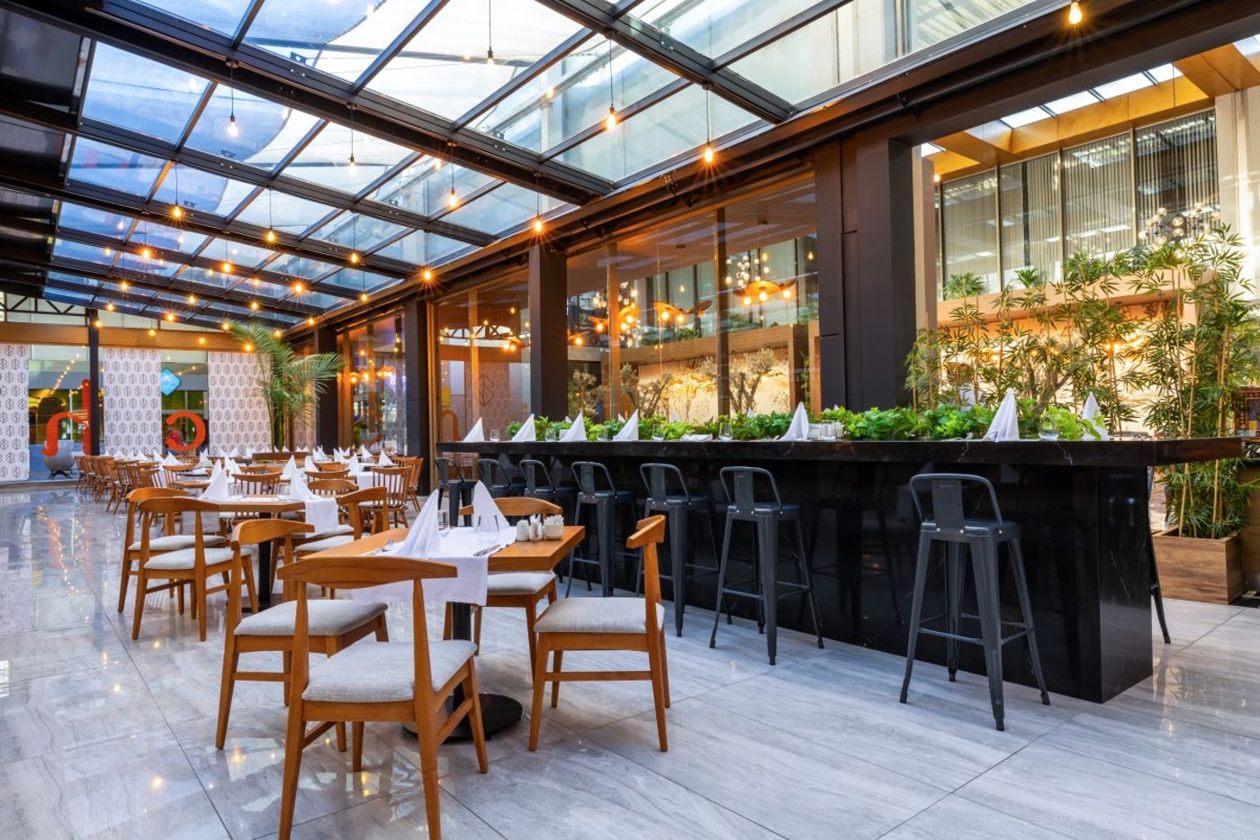 Nirvana Cosmopolitan