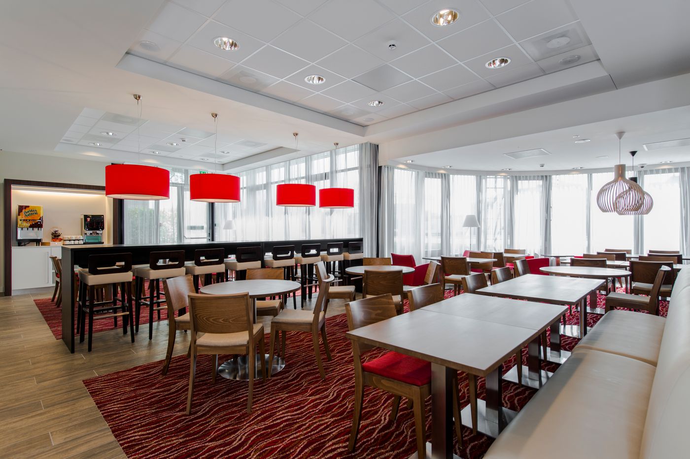 Hampton-by-Hilton-Amsterdam-Airport-Schiphol-General-view-13