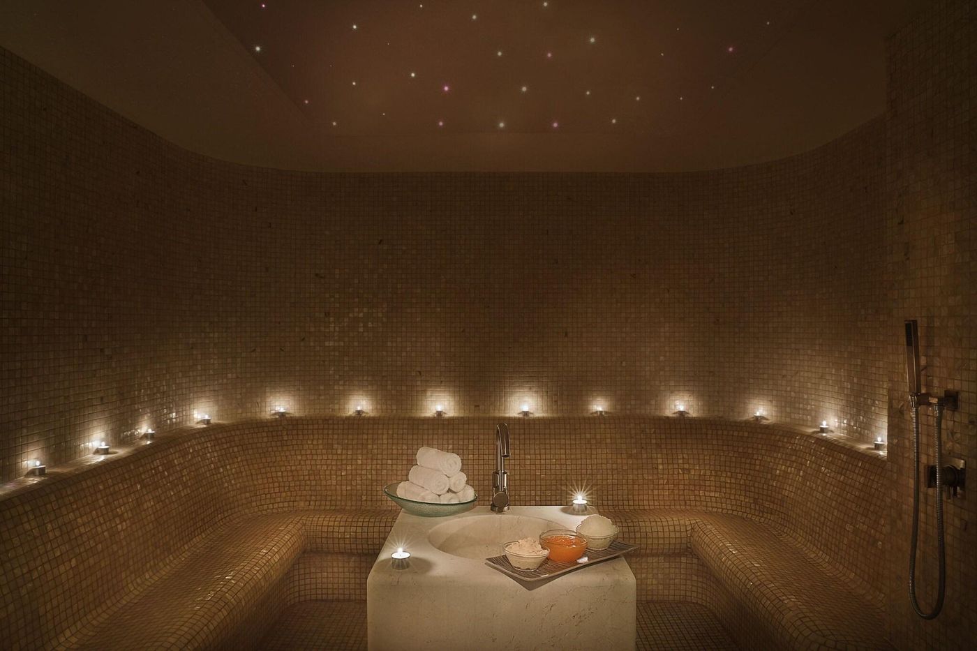 The-Ritz-Carlton--Dubai-Sports-and-Entertainment-91